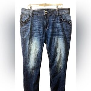 Flamingo skinny stretch jeans. EUC. Medium/Dark wash. Size XXXL